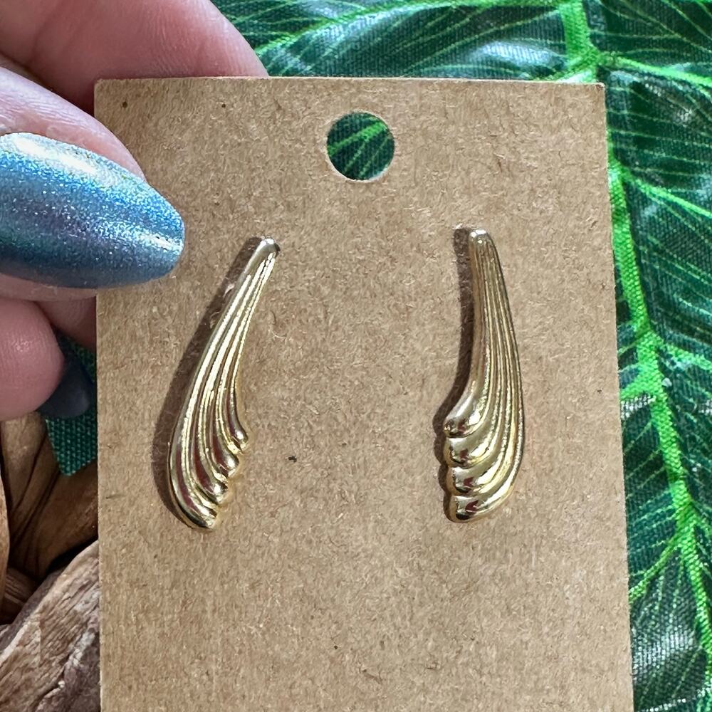 BOGO FREE Vintage 1 inch gold tone, angel wings earrings statement minimalist